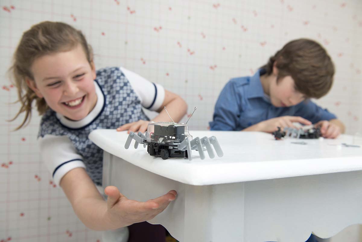 KidzRobotix Table Top Robot