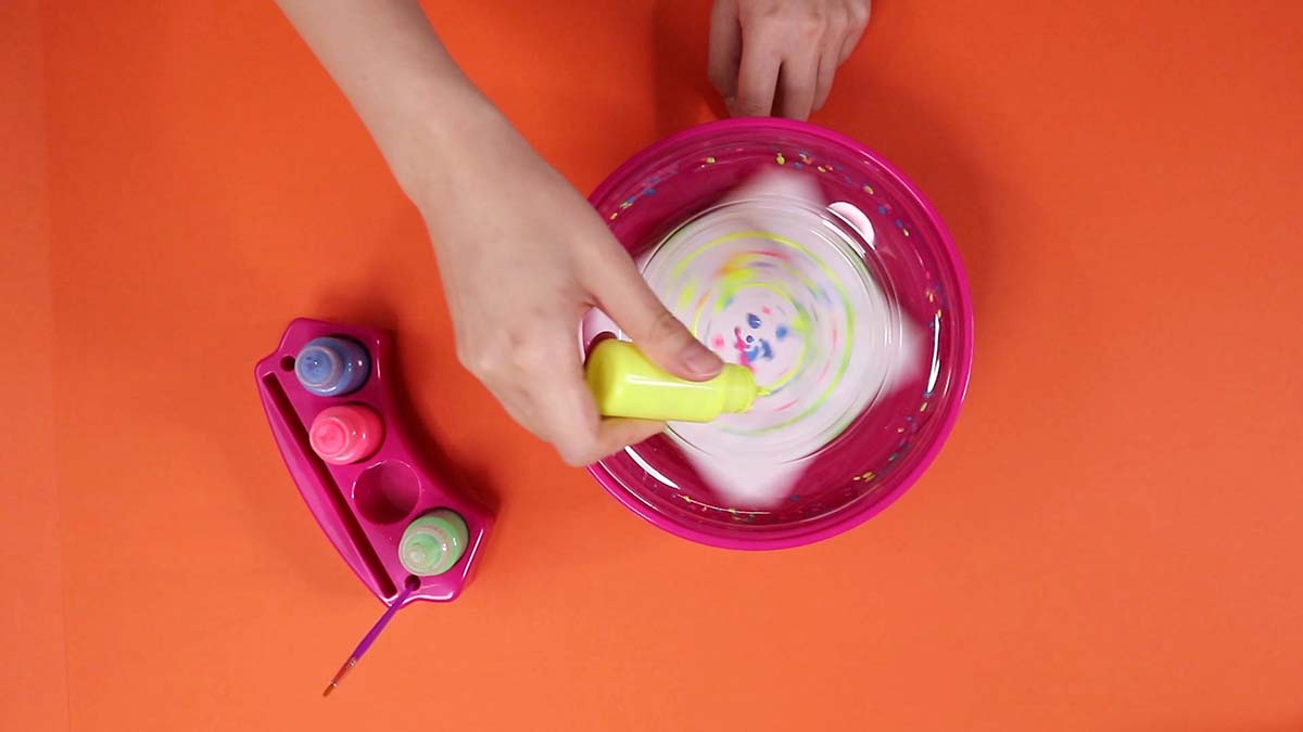 Thinking Kits Tornado Spin Art