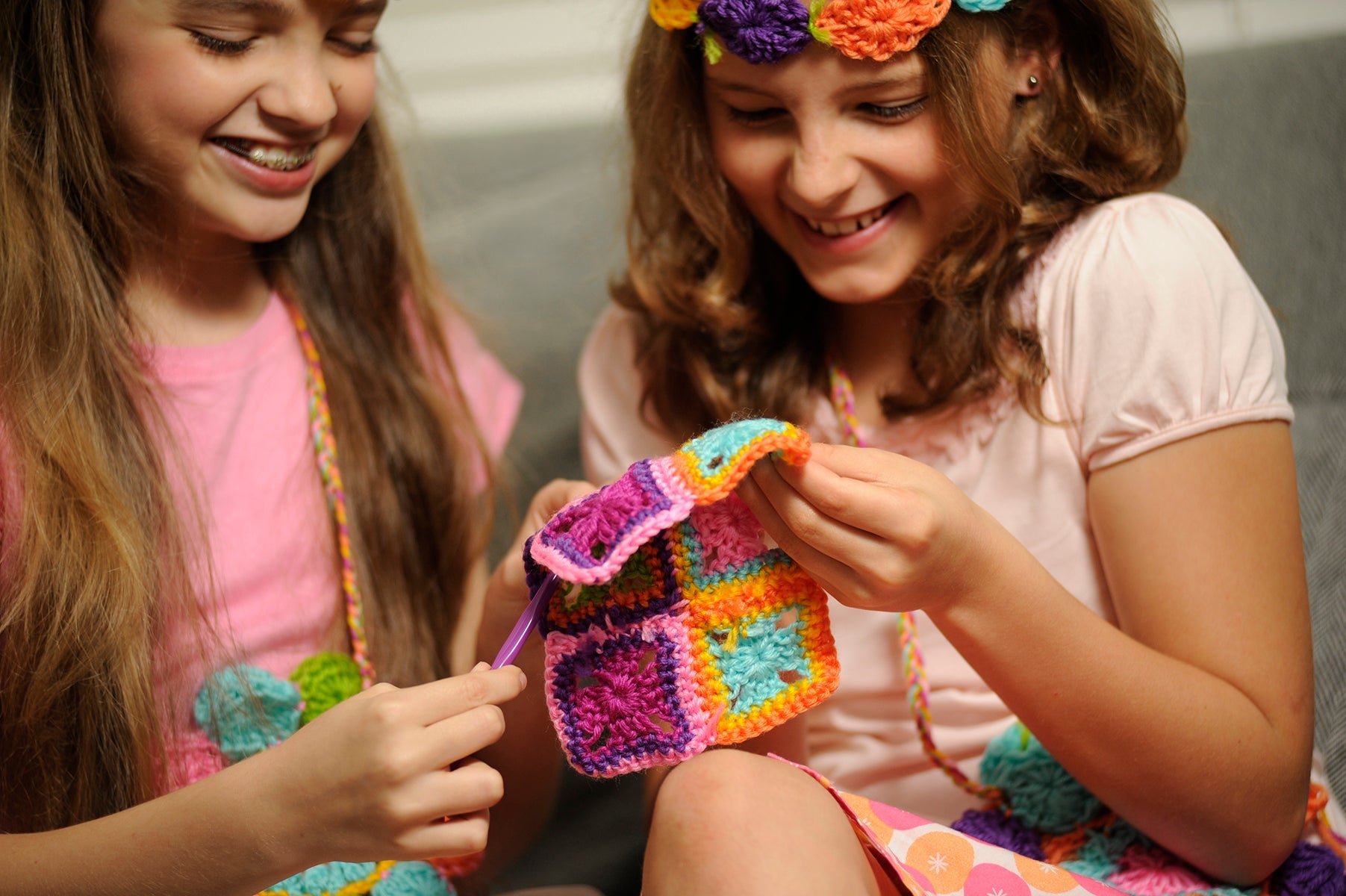  HOMQYTE Crochet Kit for Beginners 4 PCS Crochet